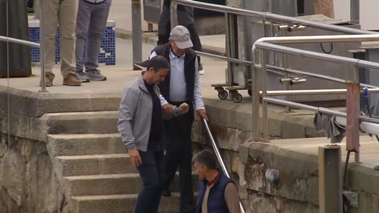 El rey Juan Carlos ya navega en Sanxenxo