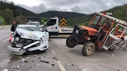 Amasya'da traktör ile otomobilin çarpıştığı kazada 3 kişi yaralandı