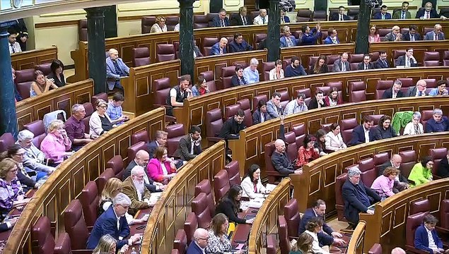 La reforma del 'Sólo sí es sí' arranca los aplausos del PP