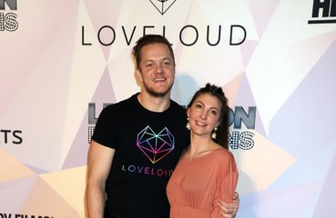 Esposa do vocalista do Imagine Dragons entra oficialmente com pedido de divórcio