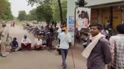 रीवा: ‌नायब तहसीलदार ने संभाला मोर्चा, परिजनों ने किया चक्काजाम ,जानिए क्या है पूरा मामला