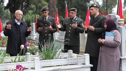 BAYRAM ARİFESİNDE ŞEHİTLER UNUTULMADI