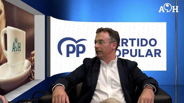 Desayunos Carlos Tarife - El cambio a Servicios Sociales fue pensando en una futura candidatura