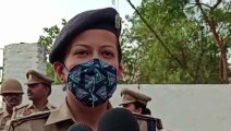 Chitrakoot news video:आगामी जुमा और ईद को लेकर एसपी ने भारी पुलिस बल के साथ किया फ्लैग मार्च