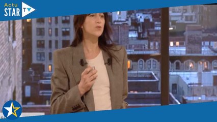« J’ai failli y passer » : Charlotte Gainsbourg évoque son grave accident de ski