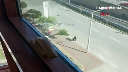 AK Parti Çukurova ilçe binasına silahlı saldırı