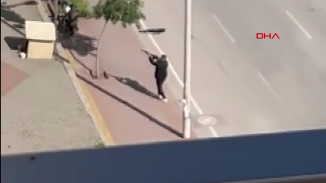 AKP ilçe binasına silahlı saldırı