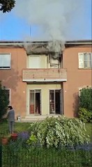 A fuoco appartamento, carabiniere libero da servizio: ''così ho salvato inquilini''