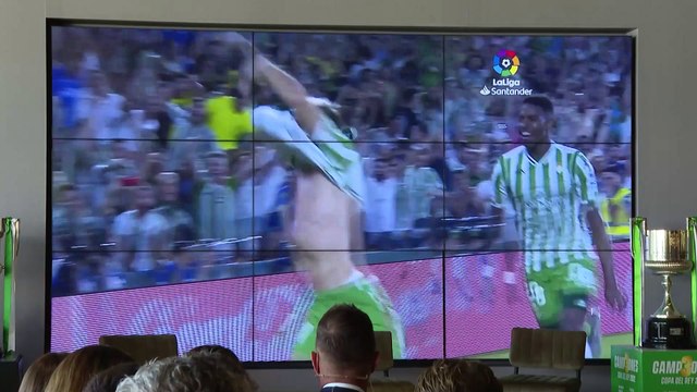 Joaquín se despide emocionado del fútbol profesional y del Betis, su vida entera