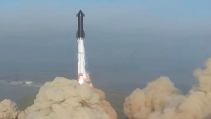 दुनिया का सबसे ताकतवर रॉकेट टुकड़े-टुकड़े हुआ, फिर मस्क ने क्यों दी बधाई