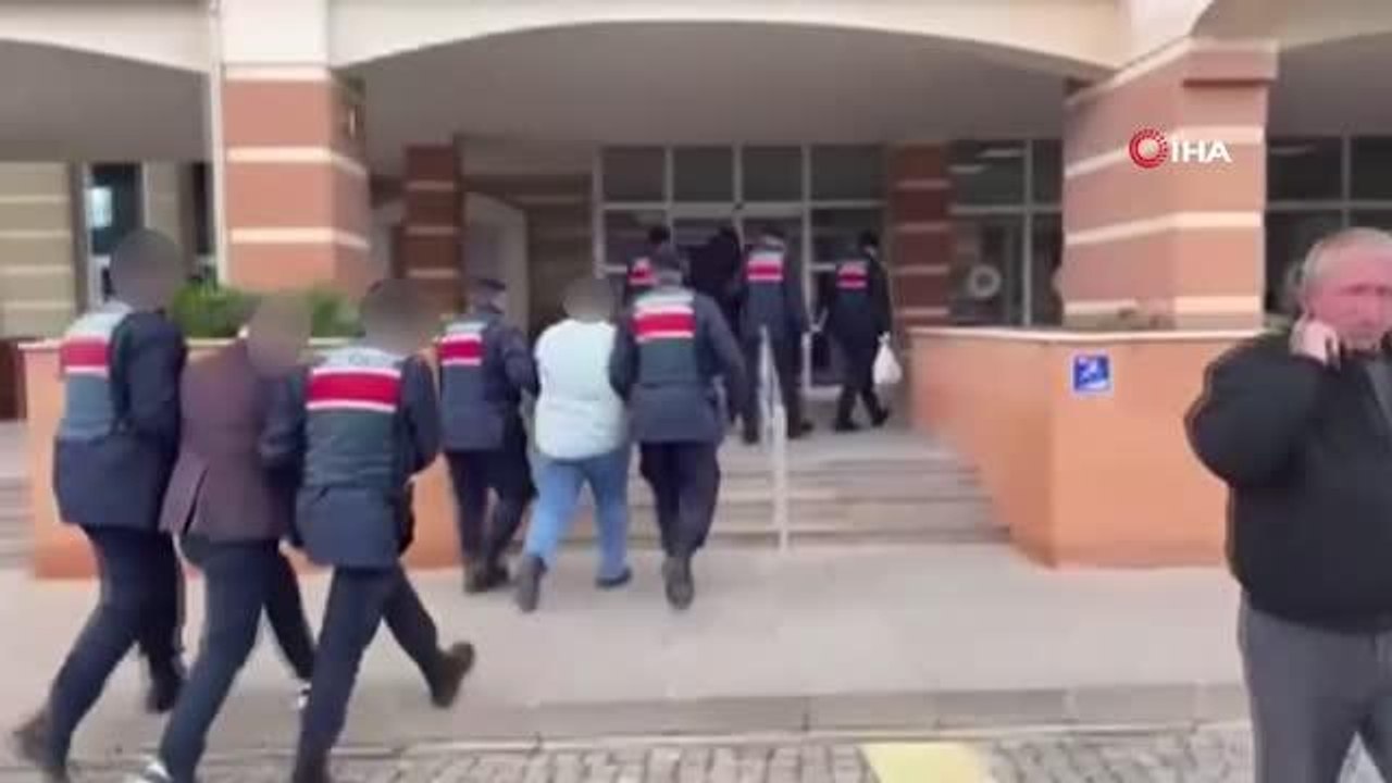 Kiraladıkları villayı uyuşturucu serasına çeviren şahıslardan 2'si tutuklandı
