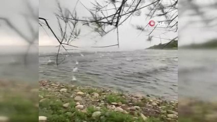 Siverek'te yumurta büyüklüğünde dolu yağdı