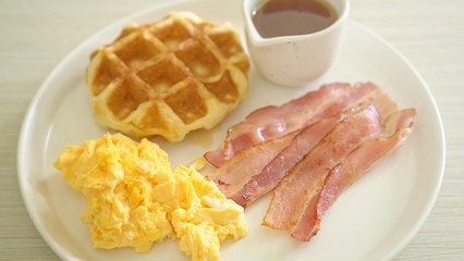 Water Vs. Milk—Which Makes The Better Scrambled Eggs?