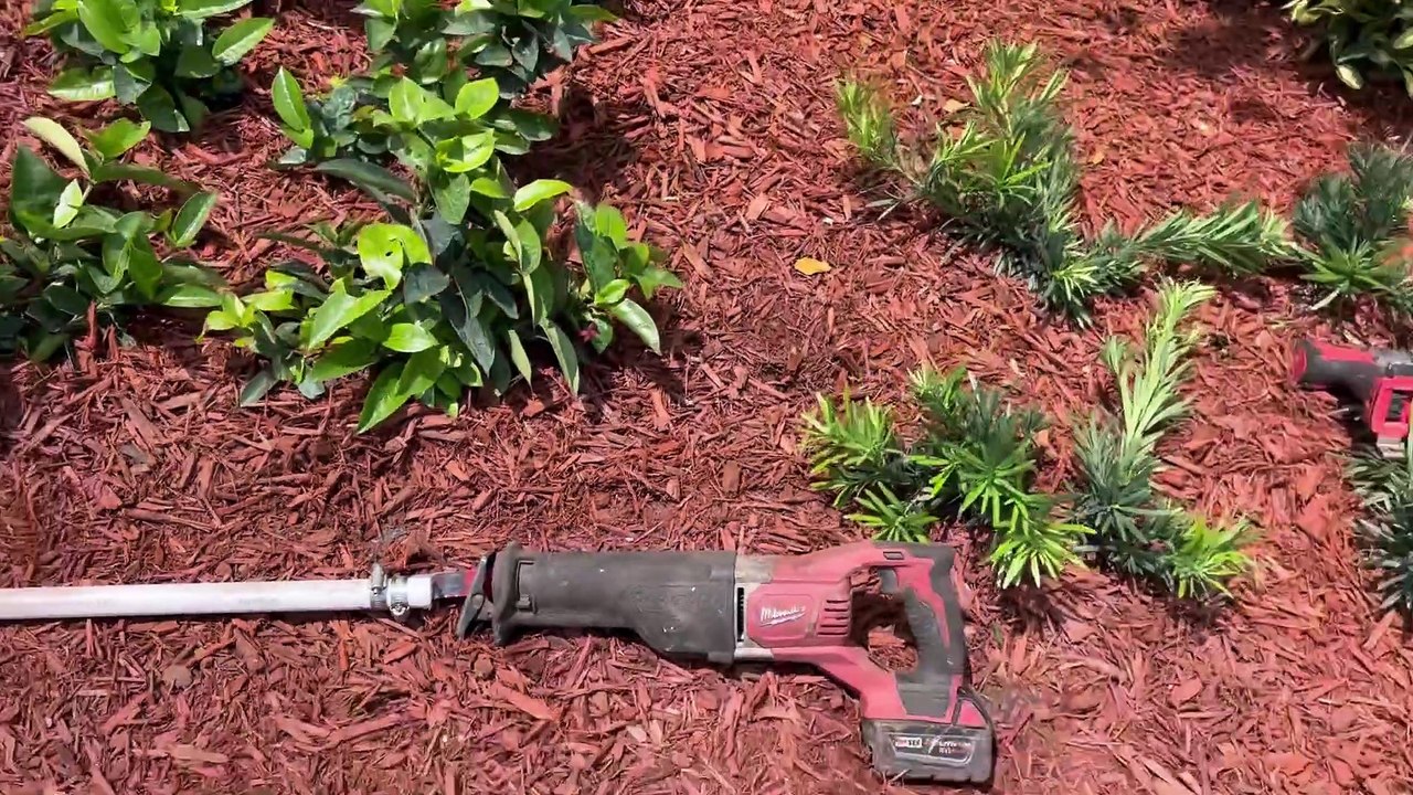 Clever Method for Placing an Irrigation Pipe