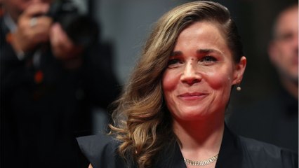 GALA VIDÉO - LOL, qui rit, sort (Amazon) : Blanche Gardin refuse d’y participer pour un cachet énorme