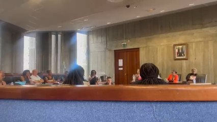 Conseil municipal de Pointe-à-Pitre perturbé par des sifflets