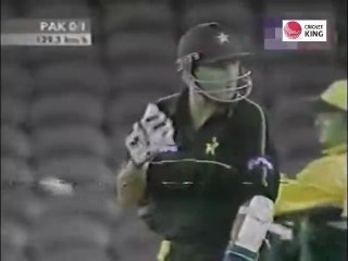 Glen Mcgrath vs Shahid Afridi ball by Ball 1st over - Super Challenge 2002
