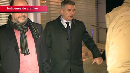 Retiran los cargos contra Alec Baldwin por la muerte de la directora de fotografía de ‘Rust’