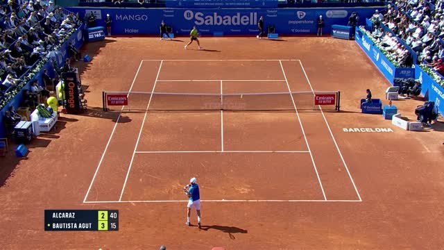 Alcaraz wins Spanish battle against Bautista Agut
