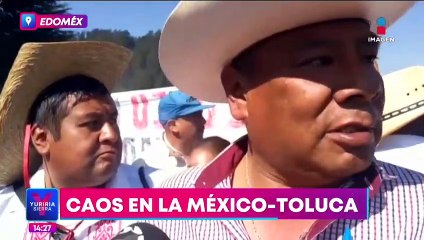 Bloquean la México Toluca y manifestantes y policías se enfrentan