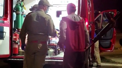 Ciclista é atingido por carro e fica ferido, no Bairro Floresta
