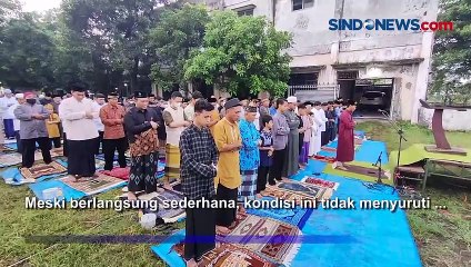 Kebersamaan Warga Korban Lumpur Lapindo Salat Id Pagi Ini