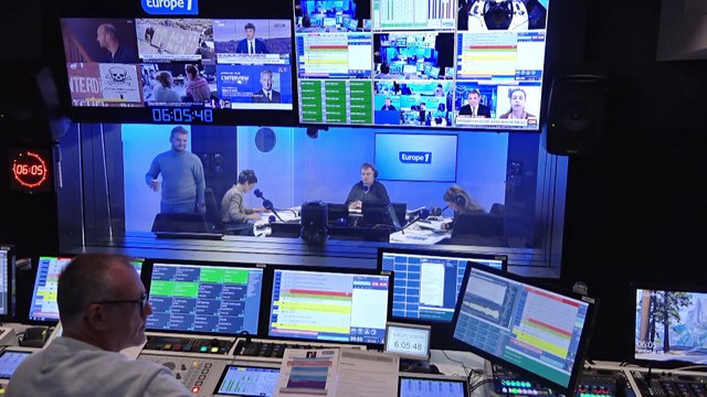 Salaires enseignants : sont-ils satisfaits des annonces d'Emmanuel Macron sur leur augmentation ?