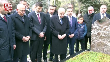 Devlet Bahçeli'den Alparslan Türkeş'in kabrine ziyaret