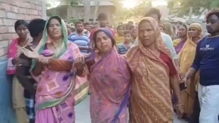 হরিশ্চন্দ্রপুরঃপ্রকাশ্য রাস্তায় কাকাকে ছুরির কোপ ভাইপোর, বীভৎস ঘটনা দেখুন ভিডিও