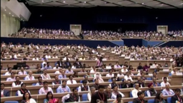 कलेक्टर भव्या मित्तल अवॉर्ड ने प्रधानमंत्री नरेंद्र मोदी के हाथों यह सम्मान लिया।