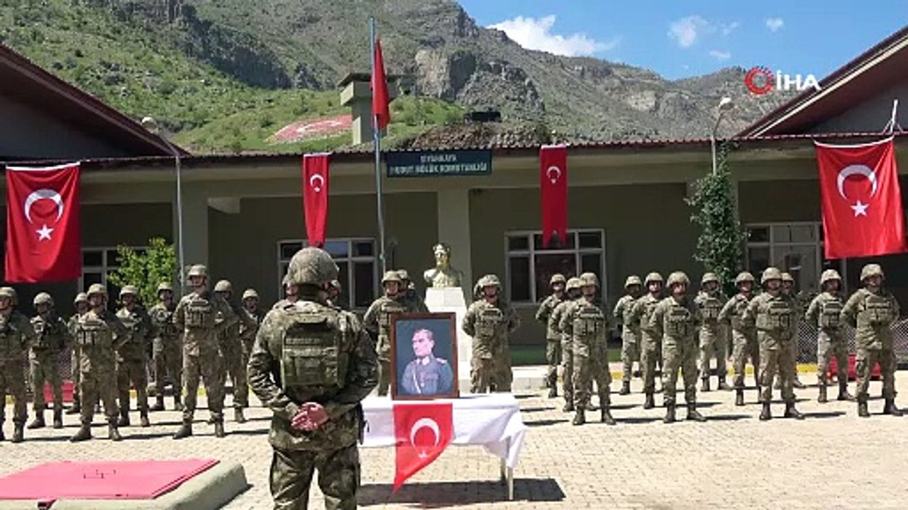 Mehmetçik'in Ramazan Bayramı’nda elleri tetikte, gözleri sınırda