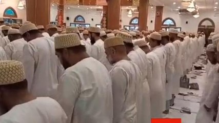 इंदौर में दाऊदी बोहरा समाज ने मनाई ईद, एक साथ अदा की नमाज