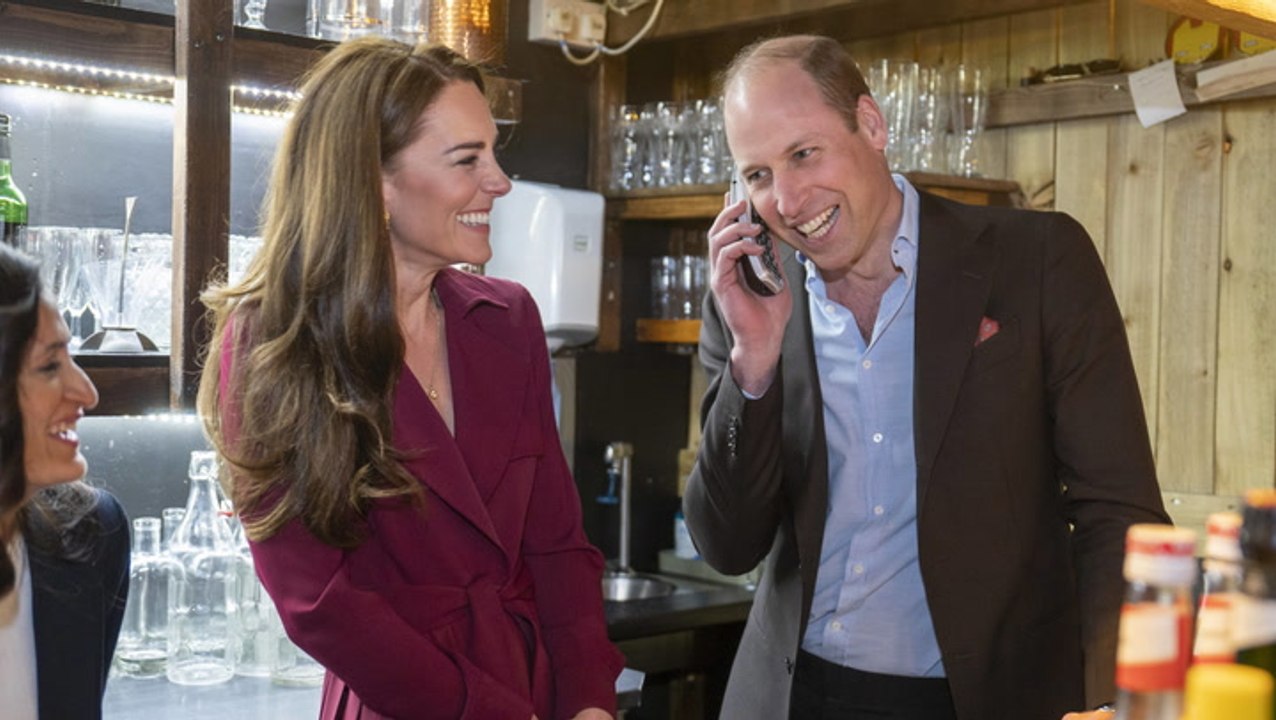 Herzogin Kate setzt Zeichen: Ausschnitt-Dress sorgt für Aufsehen