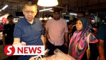 Several traders at Larkin market caught flouting price control scheme