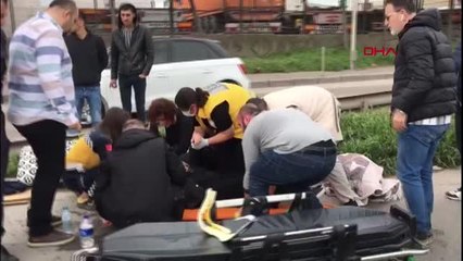 KOCAELİ'DE BAYRAM ZİYARETİ YOLUNDA KAZA: 3'Ü ÇOCUK 8 YARALI