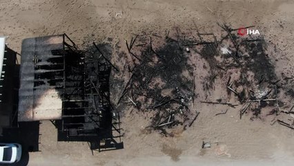 Denize sıfır konumdaki küle dönen çardaklar dron ile görüntülendi