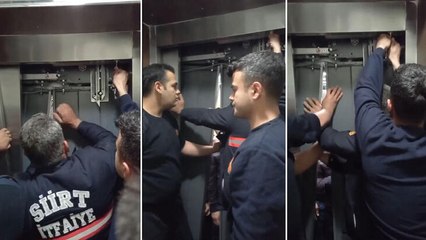 Bayramlaşmaya giden 10 kişilik aile asansörde mahsur kaldı