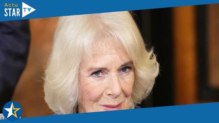 Camilla Parker-Bowles critiquée par le prince Harry : son fils Tom vole à son secours !