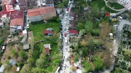 İstanbul'daki mezar yollarında bayram yoğunluğu