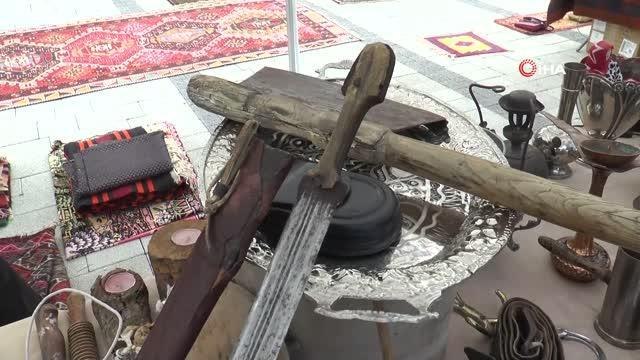 1.5 asırlık Çerkez kaması dikkat çekiyor