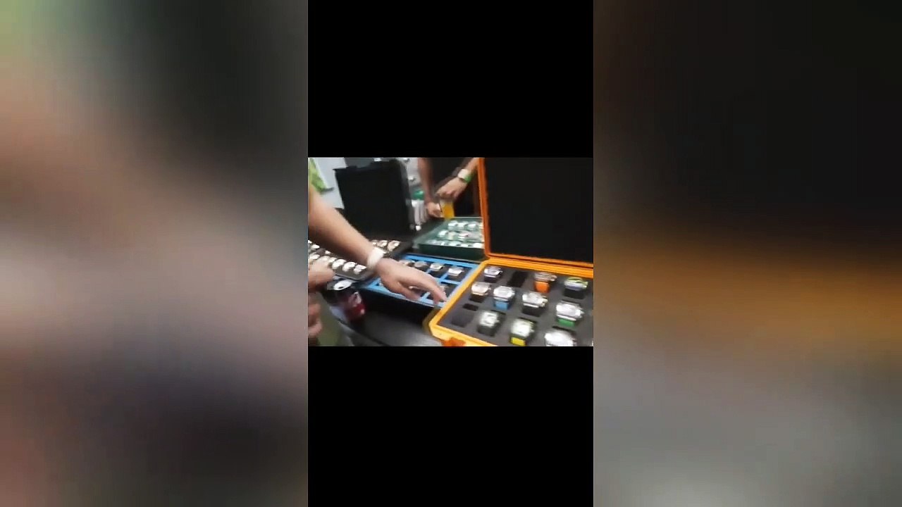 SteveWillDoIt Goes Watch Shopping