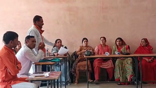 बैठक में पक्ष व विपक्ष के बीच बढ़ा विवाद, पार्षदों के बीच हुई हाथापाई