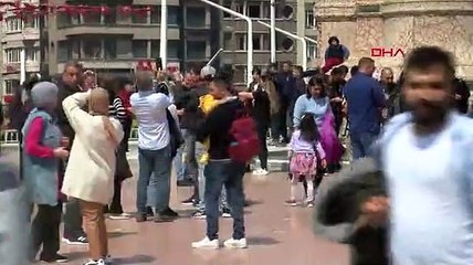 İstiklal Caddesi’nde bayram yoğunluğu