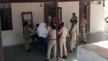 बांसवाड़ा में देह व्यापार का भांडाफोड, आरोप में आठ युवतियां और तीन युवक गिरफ्तार