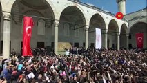 Erdoğan cami avlusunda muhalefeti yuhalayanlara destek verdi