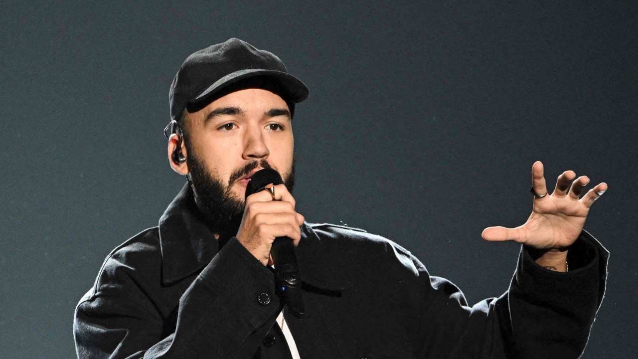 VOICI -  Oli est-il célibataire ? Le rappeur fait de rares confidences sur sa vie amoureuse