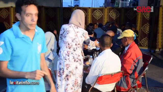 مائدة الرحمان_ تُوفر وجبات الإفطار للعمال والعاملات بمدينة مراكش طيلة رمضان_