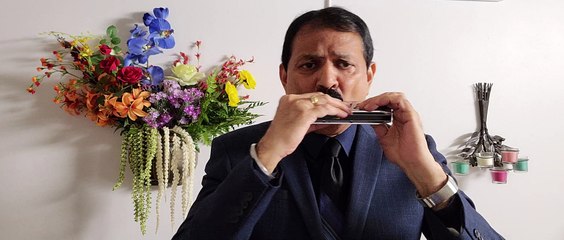 Zara Si Aahat Hoti Hai-Film Haqeeqat1964-Vintage Song on Harmonica Live Performance by Mukund Kamdar