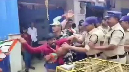 లోకేశ్వరం: మంత్రి కాన్వాయ్ ని అడ్డుకునేందుకు యత్నం.. నెలకొన్న ఉద్రిక్తత