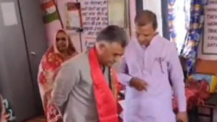 नीमच: शिक्षा मंत्री इंदर सिंह परमार पहुंचे अठाना, आंगनवाड़ी केंद्र पर किया अवलोकन